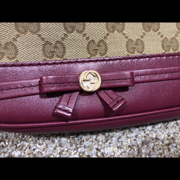 Authentic Gucci Shoulder Bag - Picture 7 of 7
